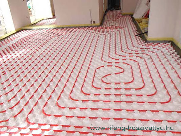 Padlófűtés feltöltése fagyálló folyadékkal