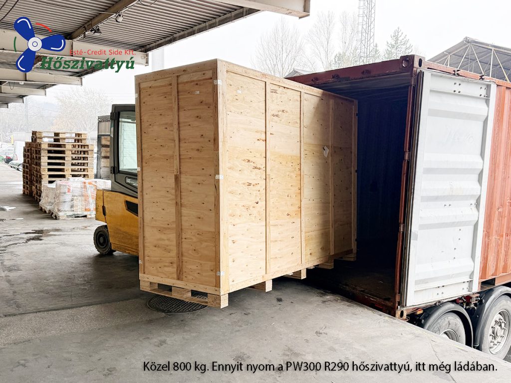 Közel 800 kg. Ipari hőszivattyú érkezése a DEPO-ba