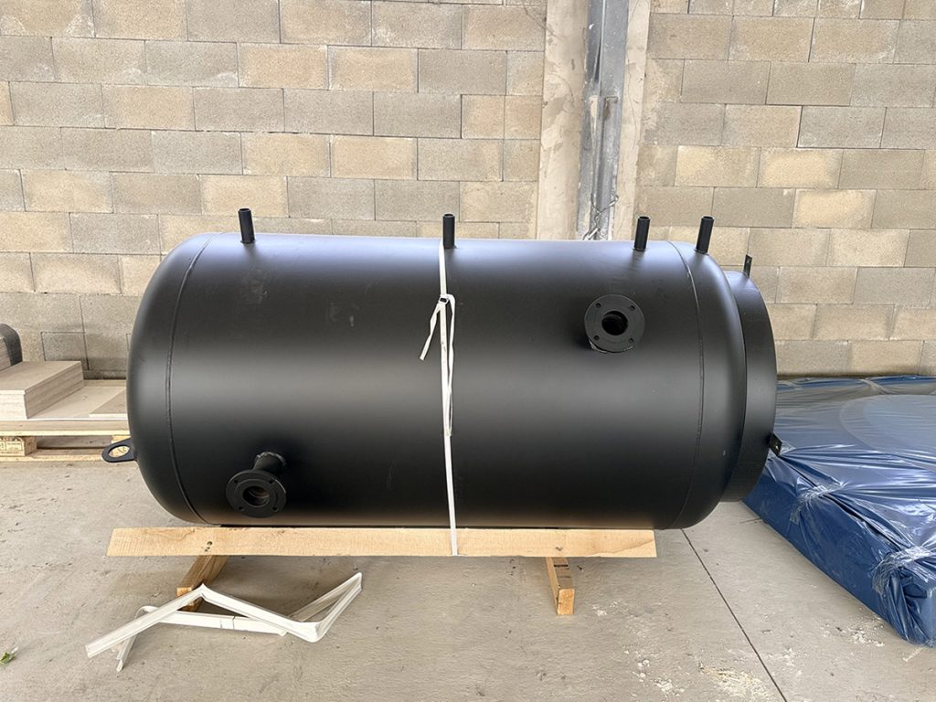 1500 literes hidraulikus váltó (itt még raklapon pihen)