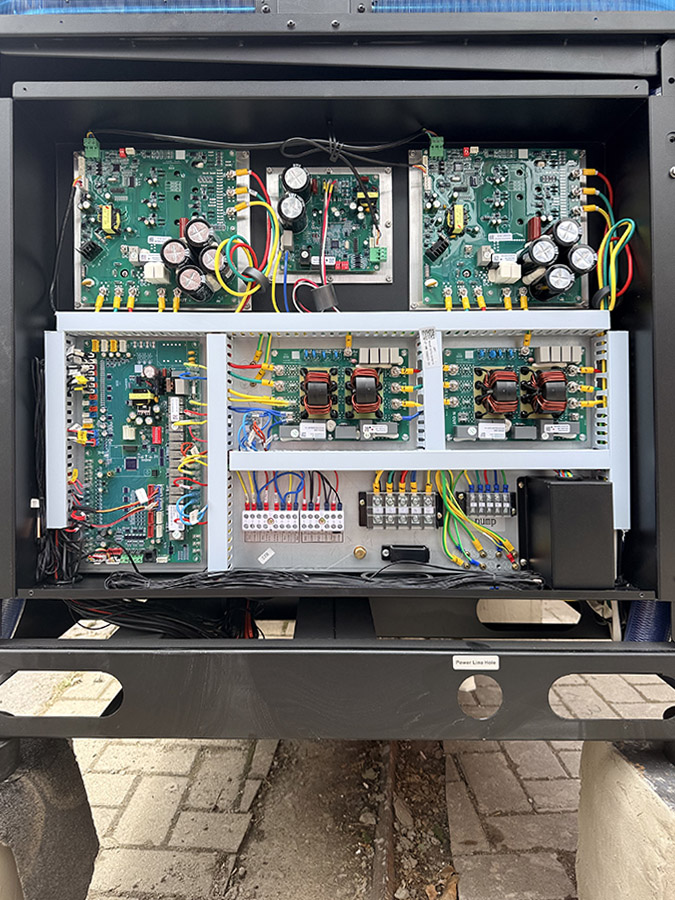 Power World PW150 R290 inverteres hőszivattyú elektronikai vezérlése